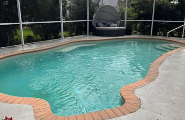 Charming 3bed 2bath Palmetto Pool Home - Photo 24