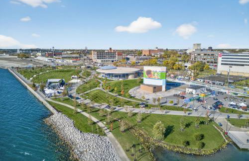 Beautiful 'Rose Themed' Loft Near Downtown Detroit apts - Foto 31