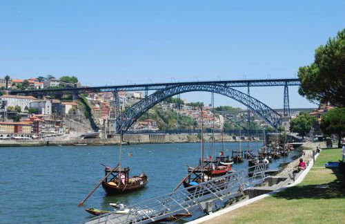 KING SIZE Bed with Air Conditioning near the BEACH & FREE Street Parking - Foto 46