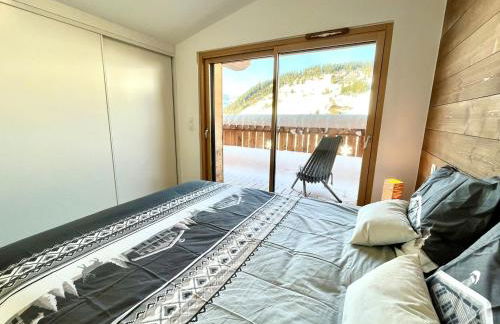 Appartement neuf proche piste avec parking et WIFI - FR-1-505-203 - Foto 4