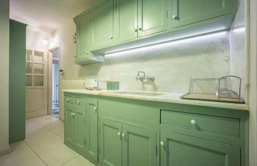 A Majestic Oasis in Keramikos, the Heart of Athens - Foto 33