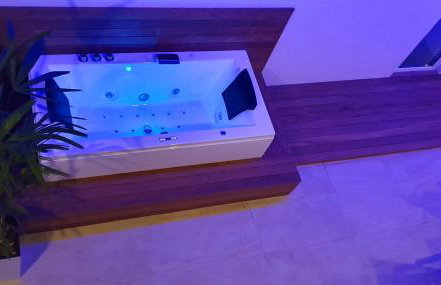 Pool and Jacuzzi Luxury Apartments - Foto 31