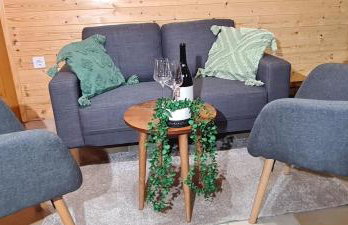 Mountain Villa Carin - Jacuzzi - Panoramic View - 4 Bedrooms - Free Private Parking - Near Zagreb - Photo 15