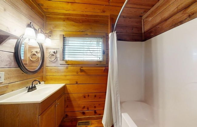 Pop's Perch 2 Bedroom Cabin by RedAwning - Foto 21