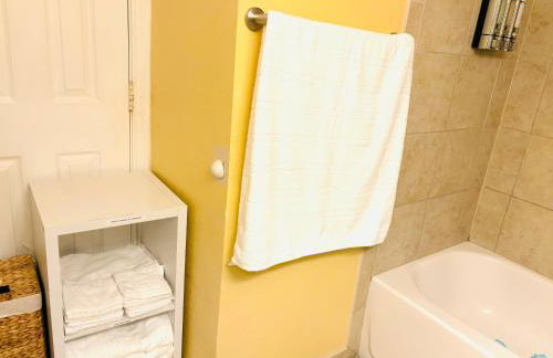 Beautiful newly renovated beachfront condo at Casa Del Mars - Foto 6