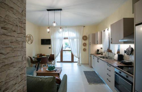 Perion stone apartment sea front - Foto 1