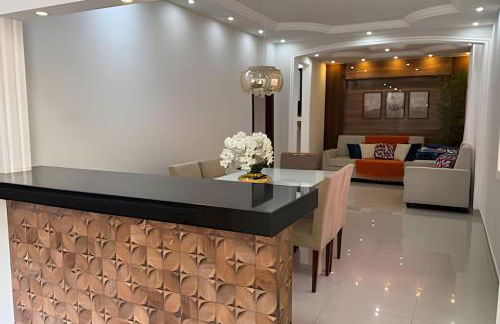 Espaçosa casa próxima ao Centro - Foto 67