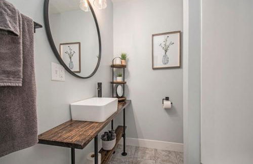 Sunset Point - Spacious 4-bedroom house in Elkhart with WiFi, AC, Swim Spa - Foto 26