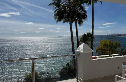 Estepona Beach Front Apartment with Stunning Sea Views - Foto 3