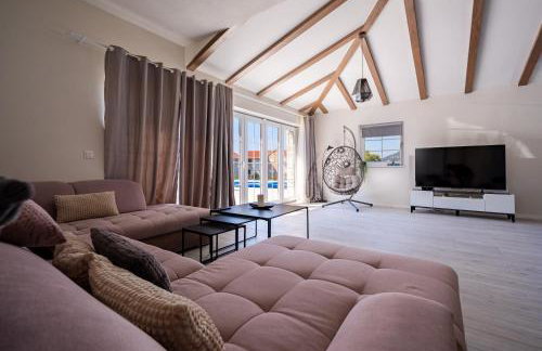 Villa Mirage with Private Heated Pool - Photo 14