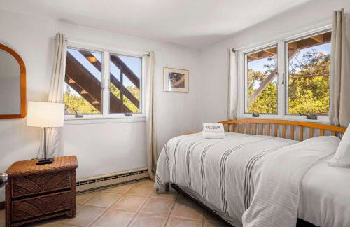 Unique waterfront home with stunning views - Foto 24