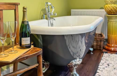 The West Wing - Photo 7