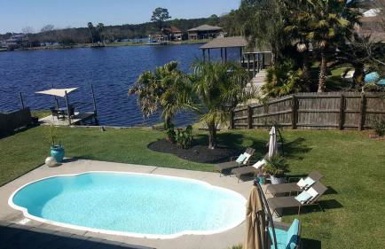 Beautiful Waterfront Cottage Rental with a Pool near New Orleans, Louisiana - Foto 5