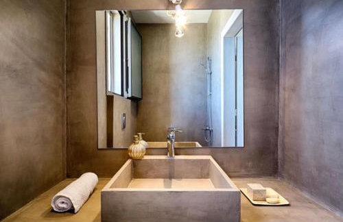 Euphoria Suites - Photo 35