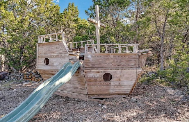 Gorgeous Home With Hot Tub 5min From the River - Foto 22