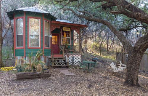 The Victorian Cottage at Creekside Camp & Cabins - Foto 1