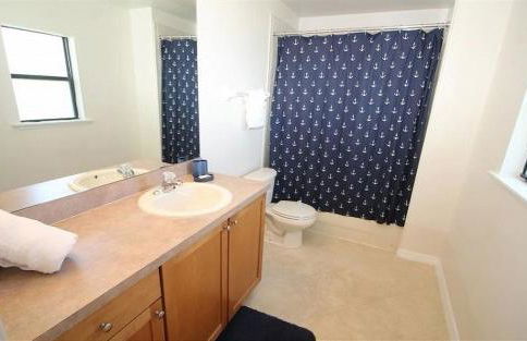 #440-Large 5 bed pool home with excellent privacy - Foto 22