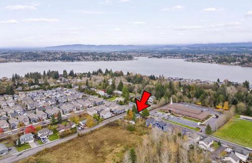 Cozy home, Walk to Lake, Food & Shops, EV Charger - Foto 14