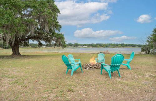 Sunny Lakeside Retreat with Pool and Firepit - Photo 30
