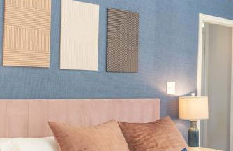 Fam-Biz Friendly 3BD with Fire pit & BBQ - Downtown - Foto 38