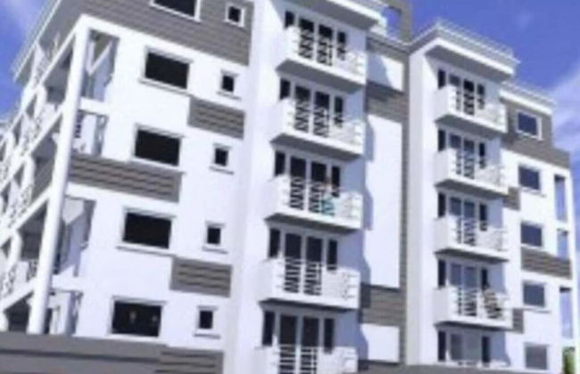 Kensington with pool - Photo 1