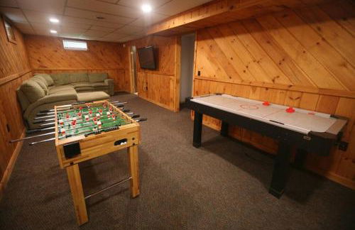 Outdoor Playground on Lake and Close to Skiing - Foto 14