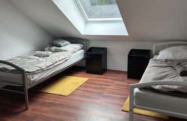 MODERN, VOLLAUSGESTATTET, GROßER PARKPLATZ, 6 ZIMMER - Foto 11