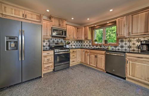 Luxury Home with Deck Explore the Catskill Mtns! - Foto 10