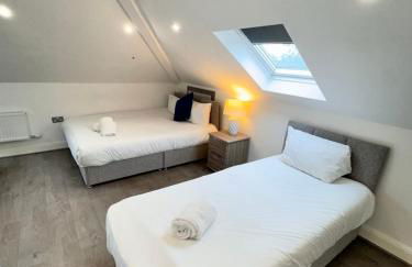 HEATHROW AIRPORT apartments-FREE parking-Free underground to and from Heathrow-30 min central London - Foto 8