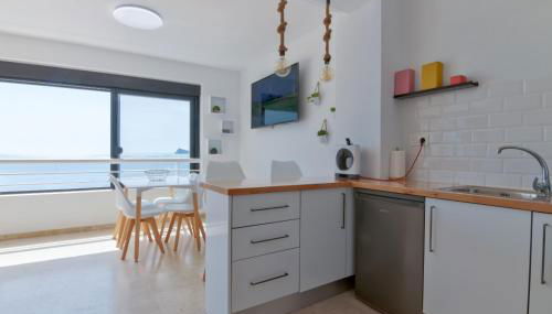 Luminoso Apartamento en Primera Línea de Playa - Photo 3