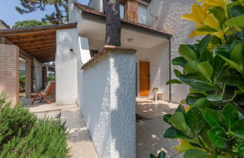 GuestHost - Lido di Spina Duplex Apartment - Foto 19