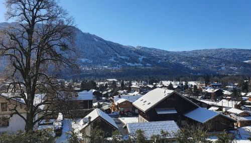 Plein Soleil 3 bedroom apartment with stunning mountain views - Photo 1