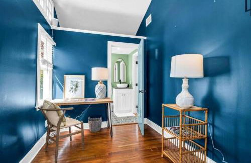 Tropical Estate w/ Guesthouse & Pool. Sleeps 8! - Foto 7