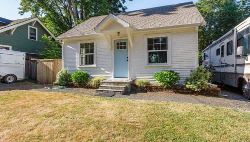 Charming Eugene Retreat Private Hot Tub and Yard! - Foto 3