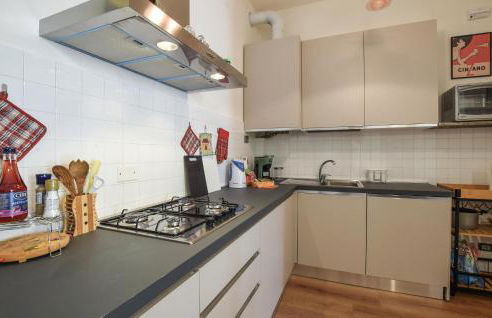 Gorgeous Apartment In Ospedaletto Di Pescant - Foto 6