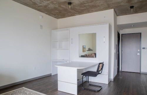 Luxury Studio Apt Near Brady St with Balcony and Lake View - Foto 12