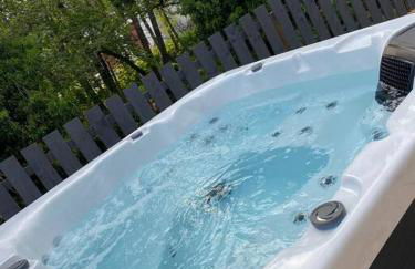 Riverside View - Large, modern 4 bedroom house with hot tub - Foto 14