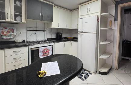 Casa Iguassu - Casa com churrasqueira e piscina em Foz do Iguaçu - Lazer para família e amigos - Foto 13