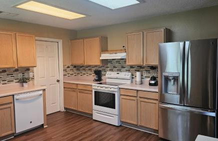 Cozy Four Bedroom Residence in Converse - Foto 6