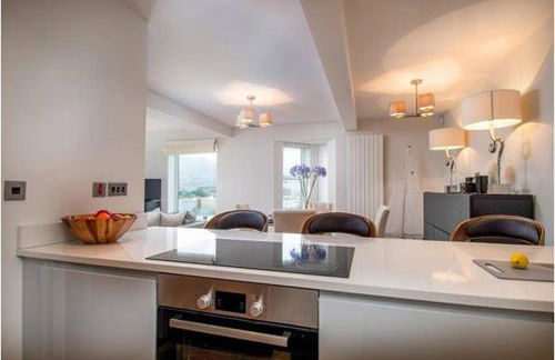 Deganwy Tower Apartment - Photo 9