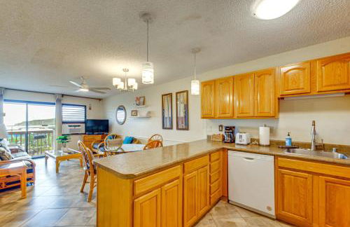 Walk to Nawiliwili Harbor Condo with Saltwater Pool - Foto 7