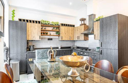 Caledonia House- Luxurious Sea View House Near Edinburgh by Urban Haggis Stays - Foto 17