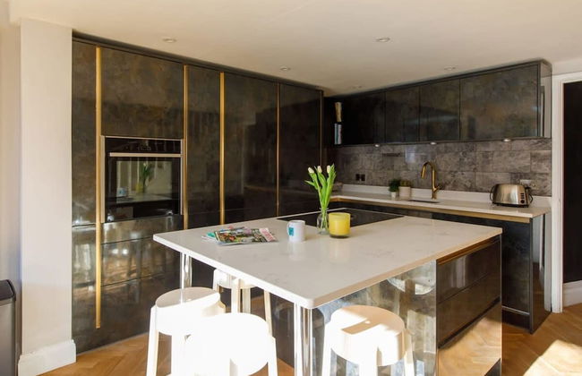 Terraced Townhouse Close to City Centre - Photo 48