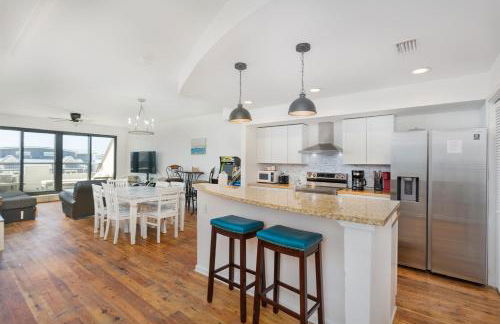 Beach Paradise - Perfect Ocean Sunset Views with Pool & Sauna & Breakfast! - Foto 17