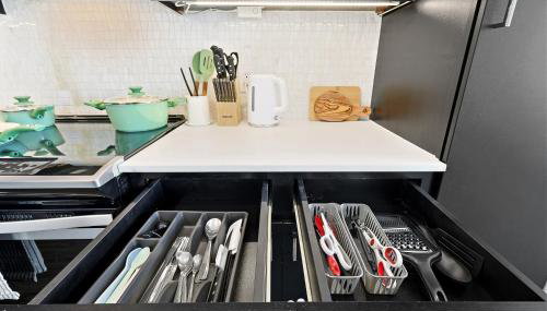 Upscale Penthouse Pool, Gym and Garage - Foto 2