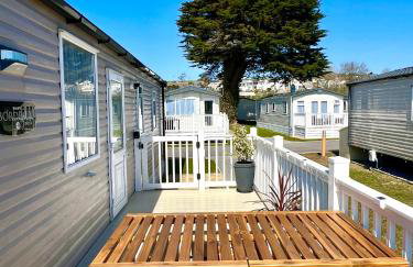 The Driftwood Den - Photo 6