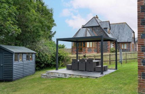 The Little Hawthorns - Photo 33