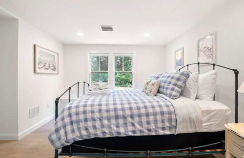 Sprawling Home 1 Mi to Downtown - Foto 31