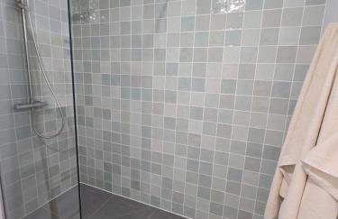 Ficus Suites - Photo 50