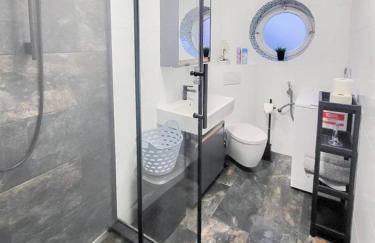 ALFA Stuttgart City 4ZW Beste City Lage Berliner Platz max 8 Personen Netflix Küche WM l 4BR 7 Beds 8 people l Fully equipped Kitchen & Bathroom - Foto 12